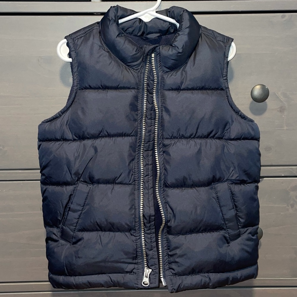 Old Navy Puffer Vest sz 5T